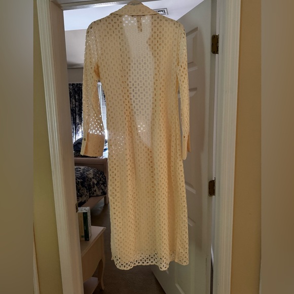 Zara Eyelet Midi dress - Picture 5 of 8